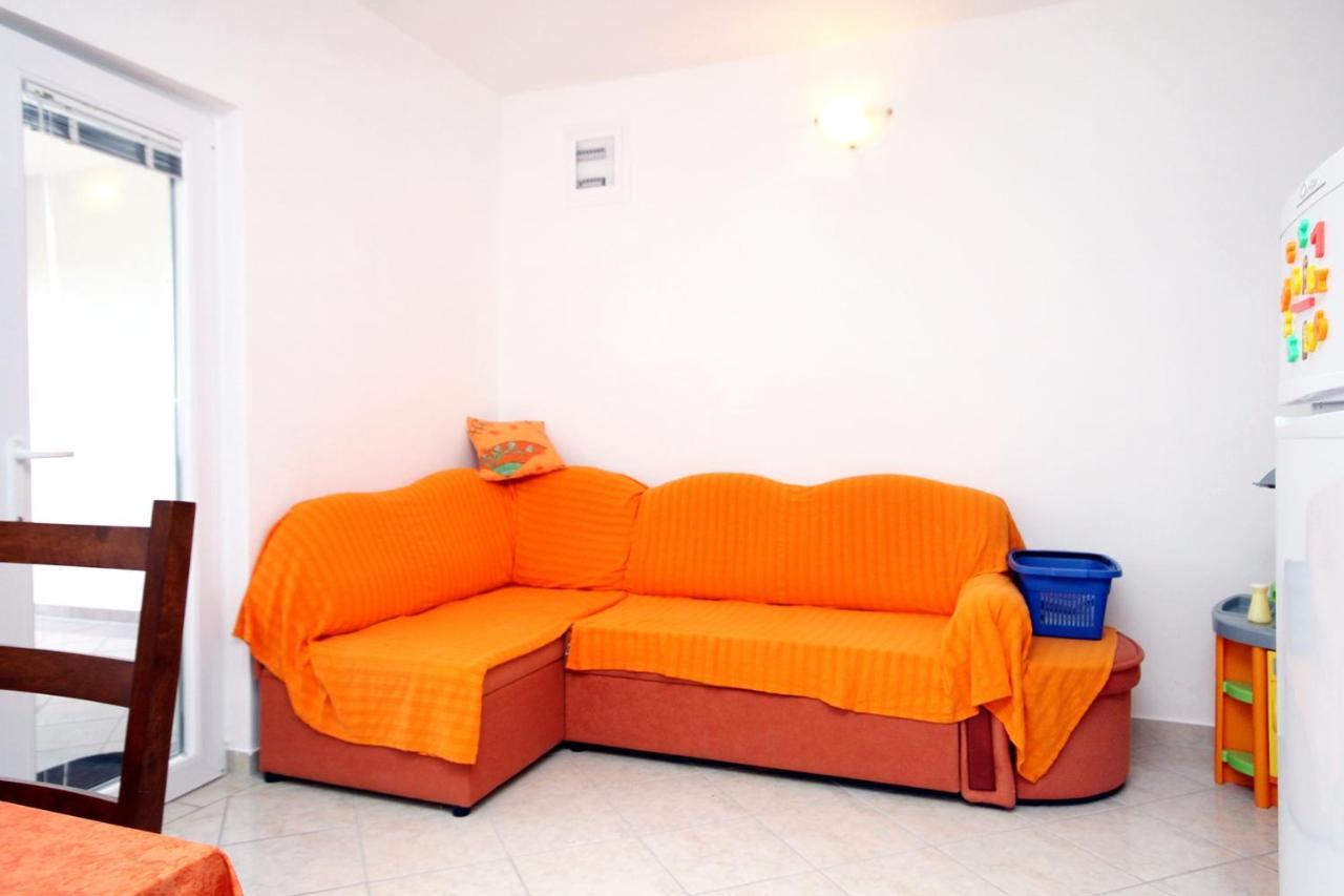 Apartments With A Parking Space Seline, Paklenica - 6603 Starigrad Paklenica Exteriér fotografie